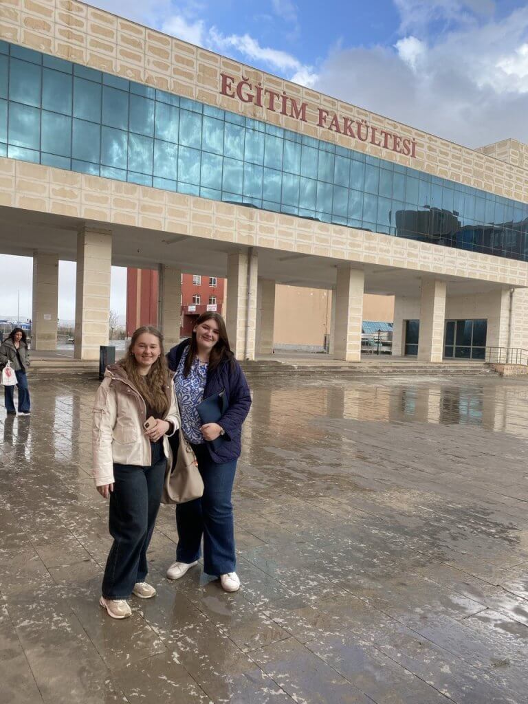 Студенти Глухівського НПУ ім. О. Довженка прибули на навчання в університеті Нігде Омер Халісдемір (Туреччина).